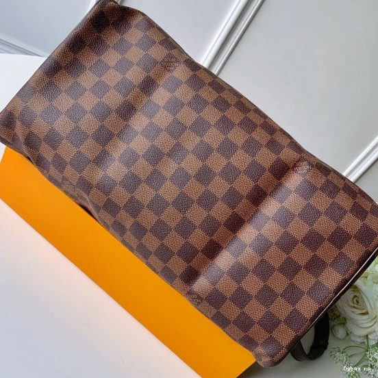 35 Louis Vuitton BANDOULIÈRE SPEEDY 0711